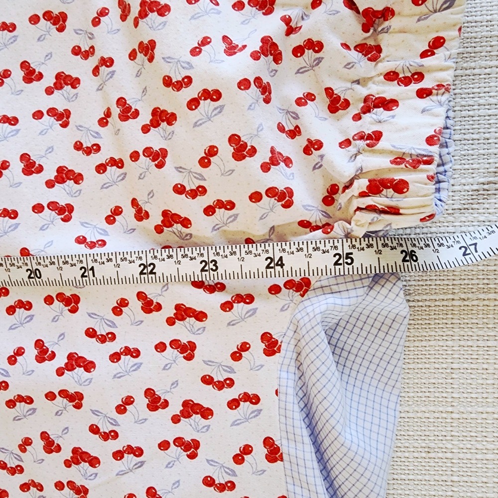 Trish Cox V-Neck Pop Over Oversized Fit Blouse Top Cherry Print Sz. S - Picture 7 of 9